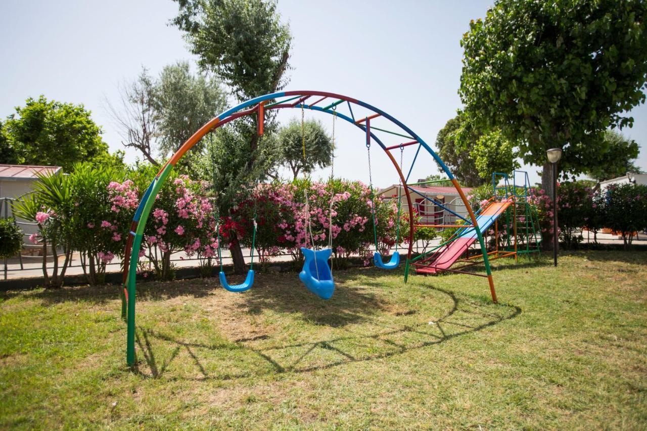 Villaggio Albergo Cervo Zapponeta Εξωτερικό φωτογραφία